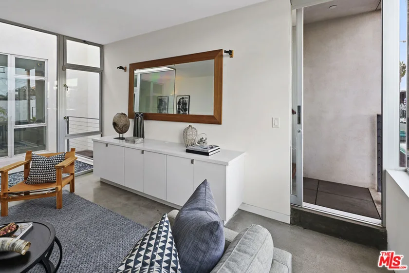 1121 Abbot Kinney Boulevard #C photo 1