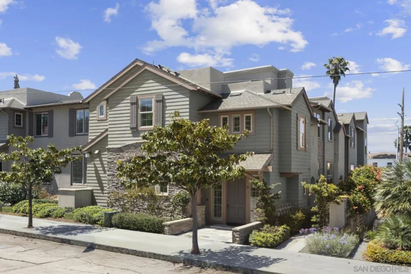 1056 Pearl #24 photo 1