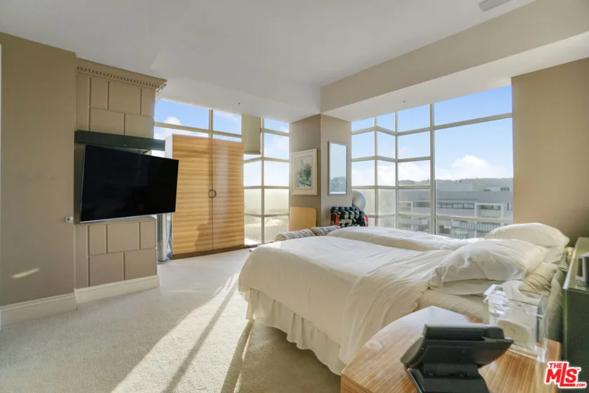 10380 Wilshire Boulevard #1501 photo 22