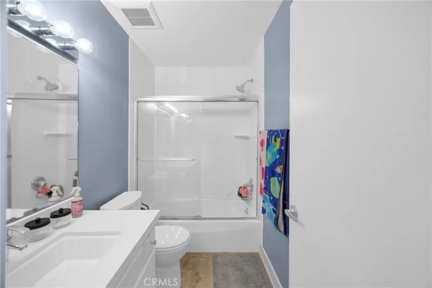 6151 Canterbury Drive #105 photo 15