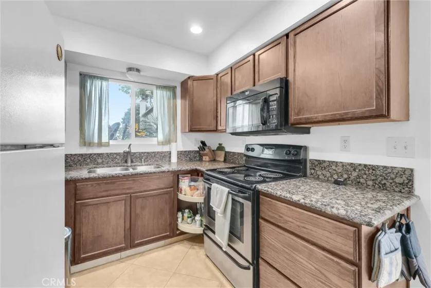 855 N Lemon Street #6 photo 5
