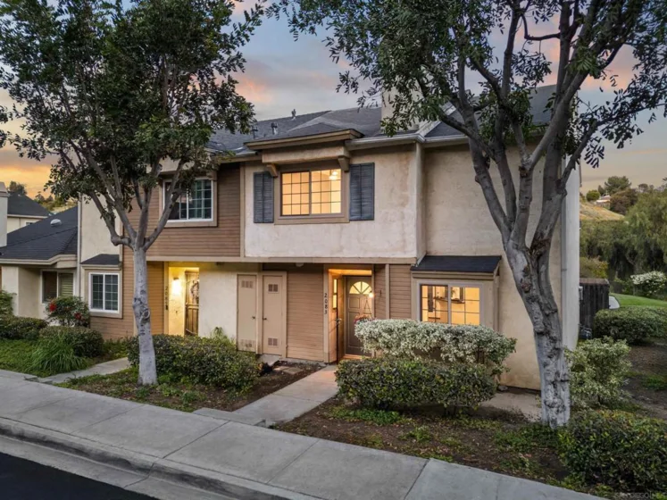 2083 Haller Street photo 1