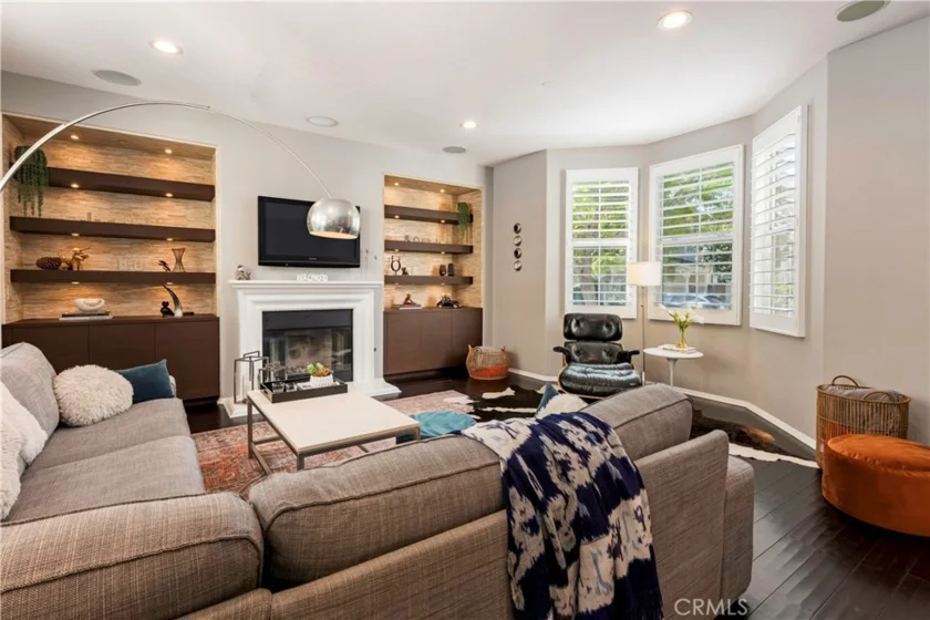 3216 Carrotwood photo 6