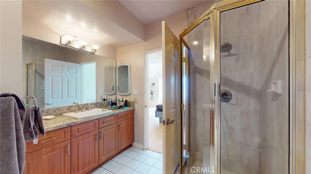 14919 Dickens Street #105 photo 17