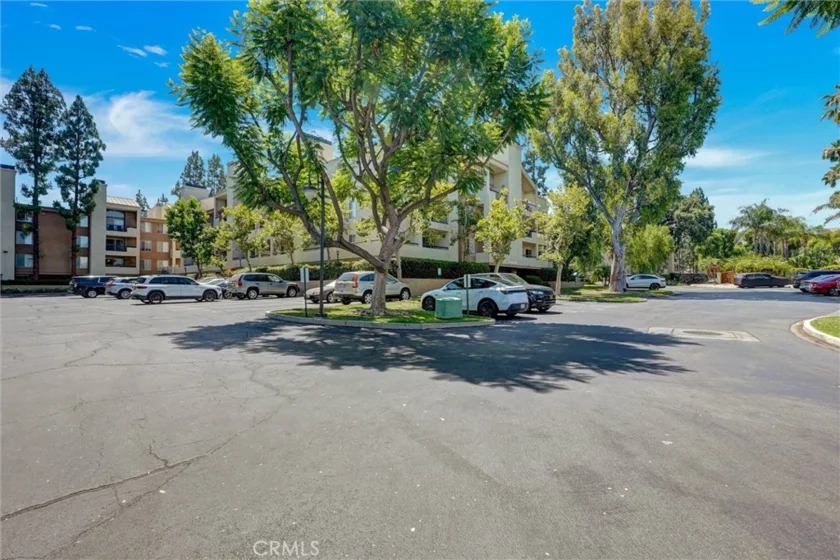 5545 Canoga Avenue #220 photo 34