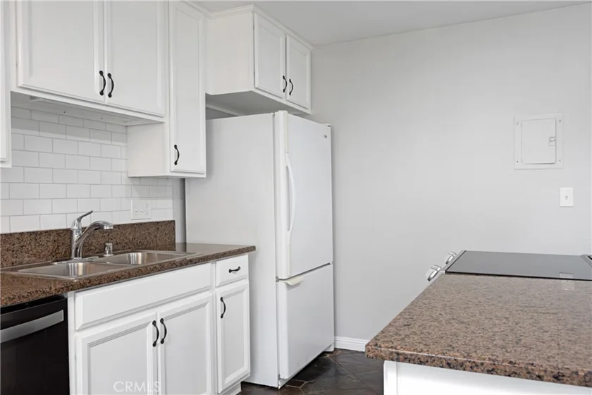 17572 Vandenberg Lane #01 photo 9
