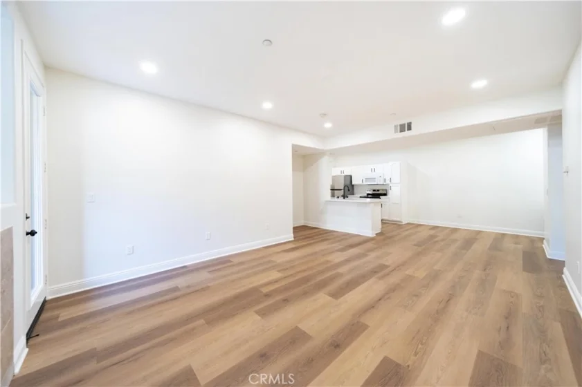 41410 Juniper Street #212 photo 18
