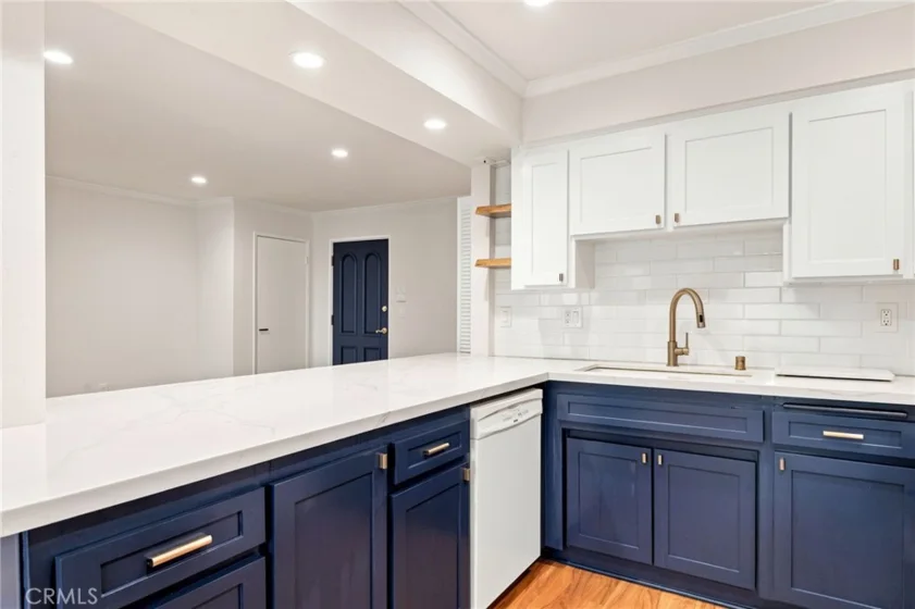 14159 Riverside Drive #103 photo 22
