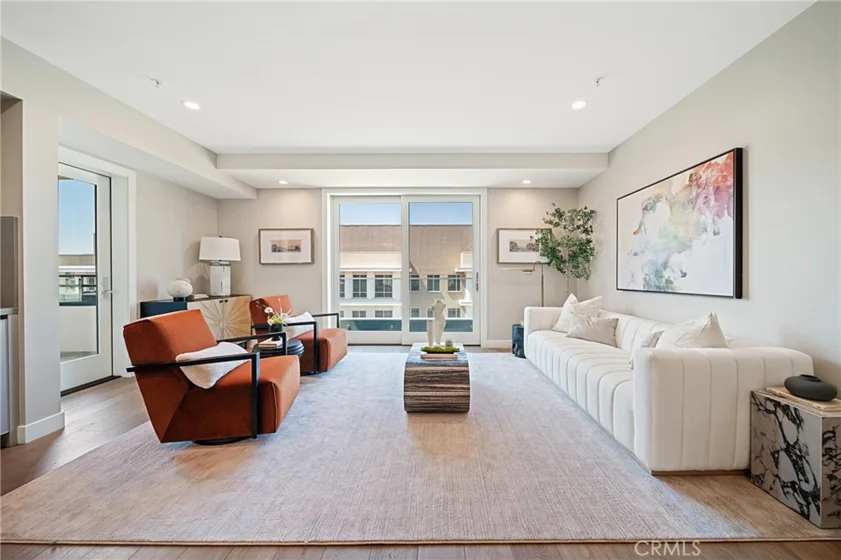 39 S Los Robles Avenue #6010 photo 3