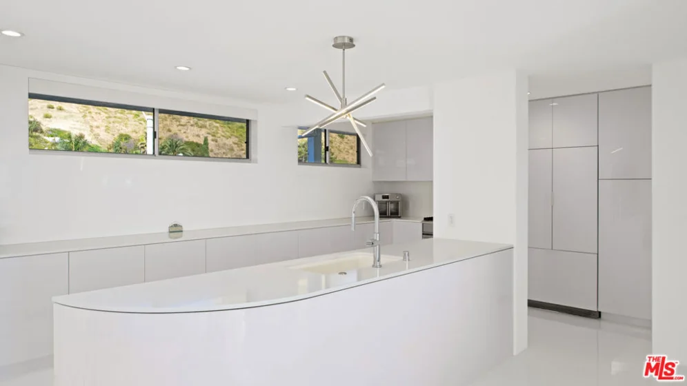 22548 Pacific Coast Highway #203 photo 7