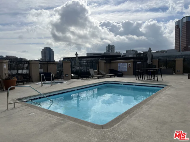 640 W 4th Street #205 photo 17