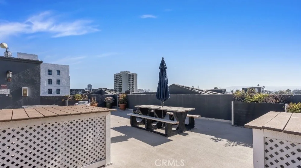 838 Pine Avenue #409 photo 36