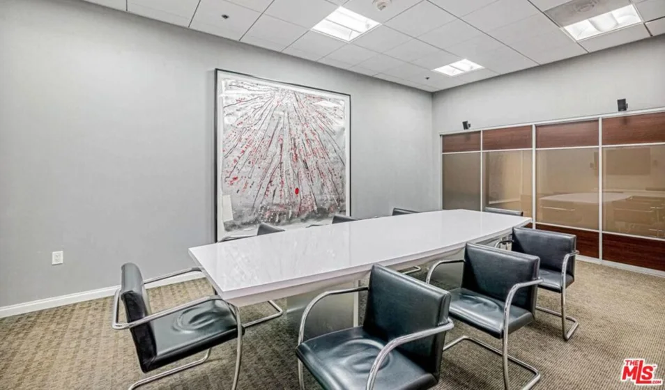 3785 Wilshire Boulevard #1709 photo 44