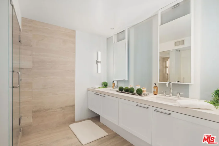 1133 5th Street #204 photo 14