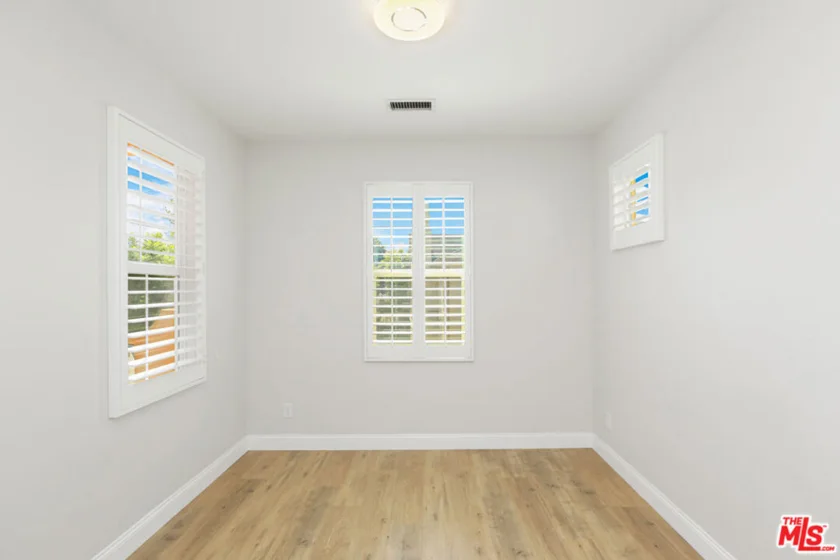 10 Aryshire Lane photo 30