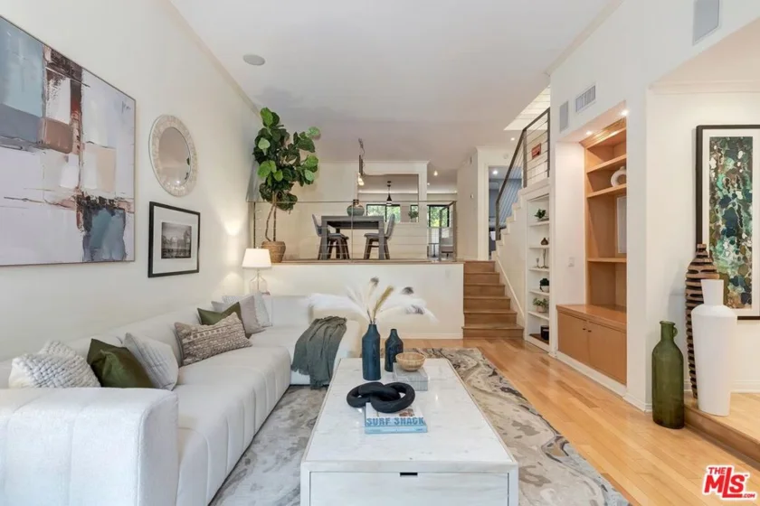 323 San Vicente Boulevard #11 photo 1
