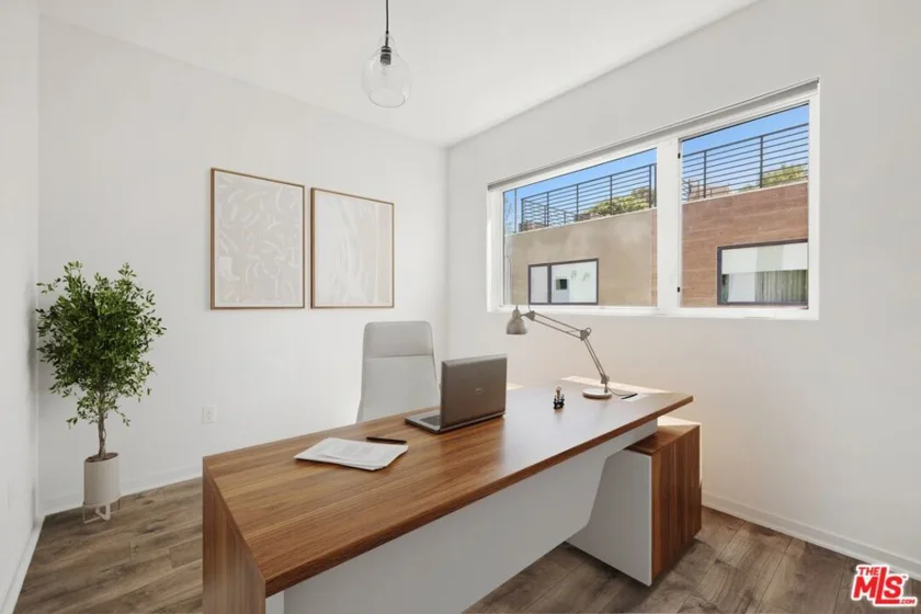 2930 Rowena Avenue #2 photo 13