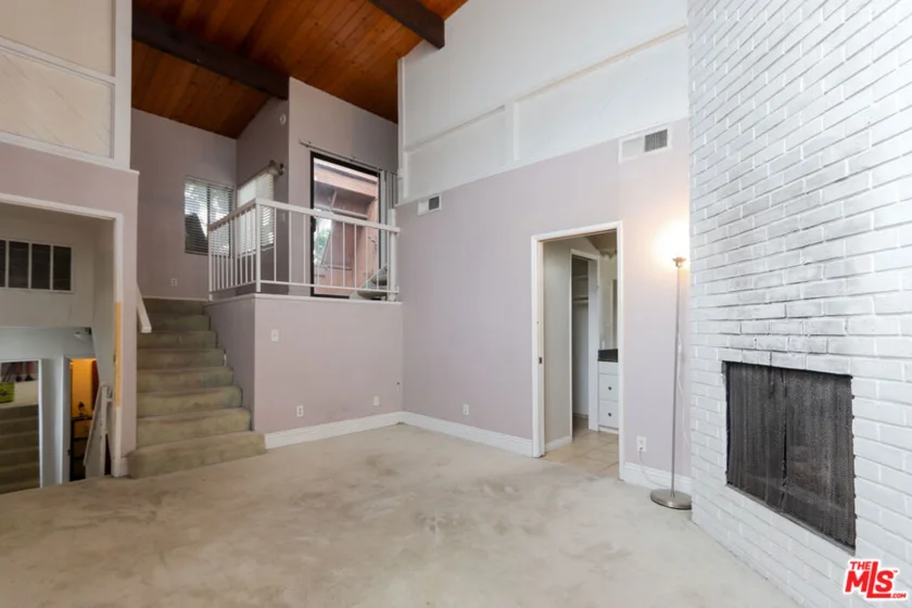 11753 Mayfield Avenue #7 photo 6