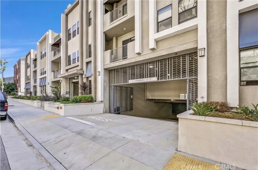 230 S Jackson #206 photo 19
