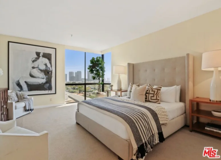 10660 Wilshire Boulevard #1007 photo 6
