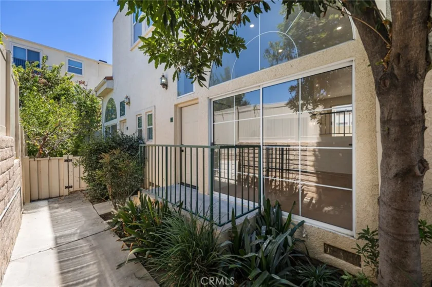 5455 Sylmar Avenue #2103 photo 25