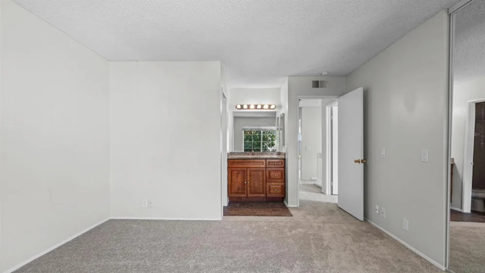 1629 Manzana Way photo 10