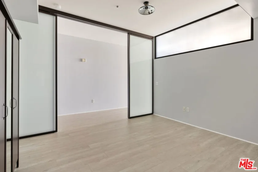 1111 S Grand Avenue #1211 photo 23
