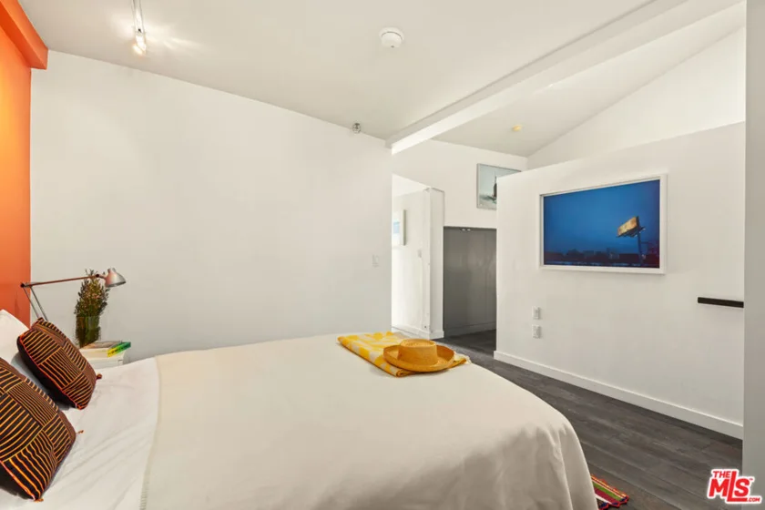615 Hampton Drive #B301 photo 15