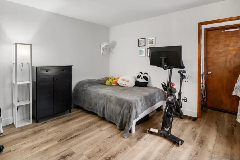 8647 Circle R Valley photo 24
