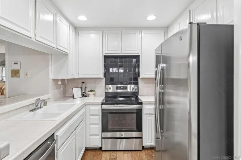 5745 Friars #73 photo 24