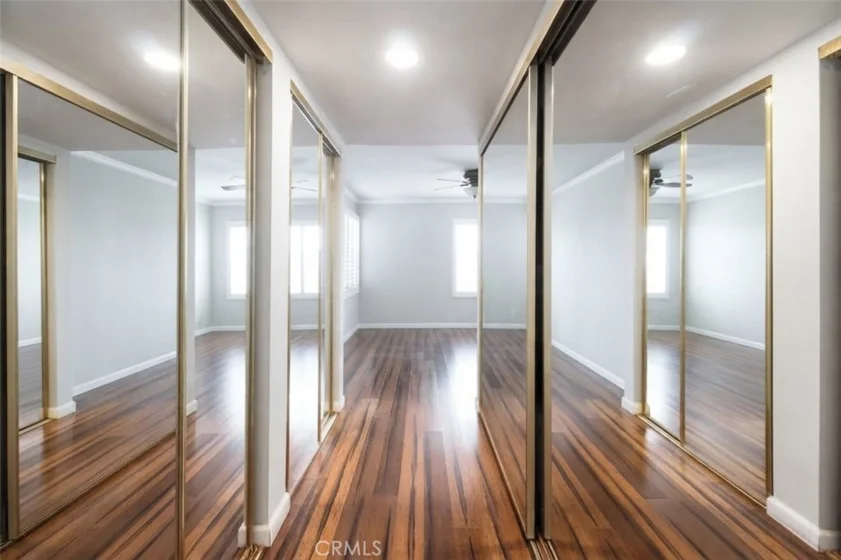 5440 Lindley Avenue #310 photo 19