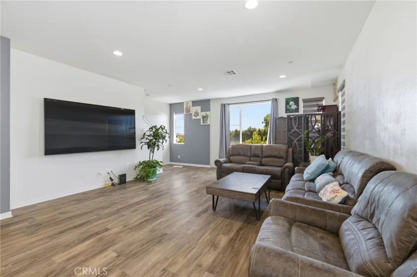 10881 Shoals Place photo 32