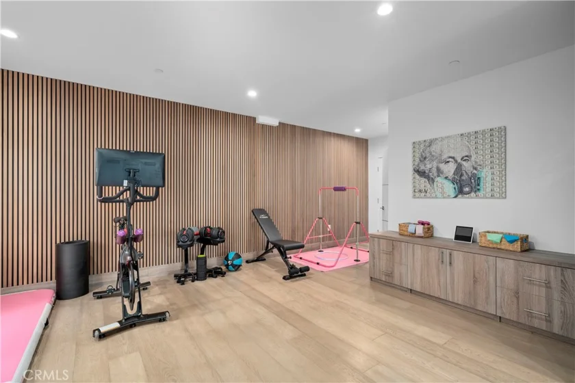 14157 Tiara Street #101 photo 15