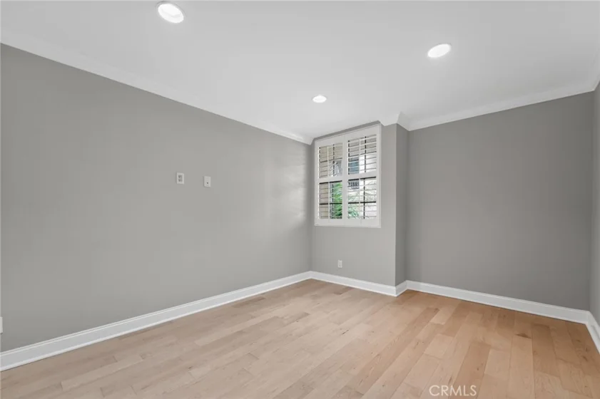 750 N Kings #114 photo 33