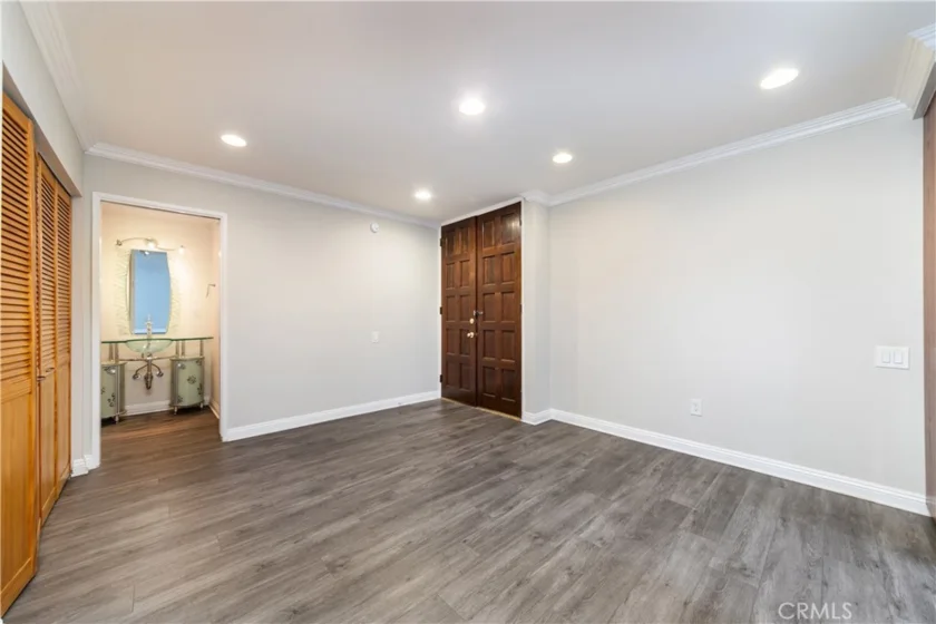 5334 Lindley Avenue #126 photo 4