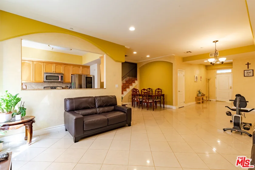 19630 Sherman Way #4 photo 1