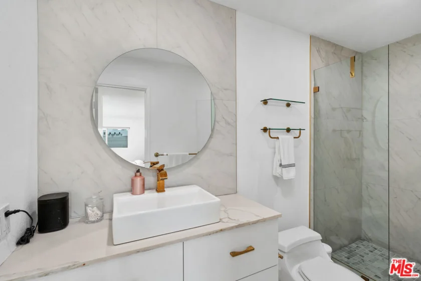 1222 N Olive Drive #201 photo 18