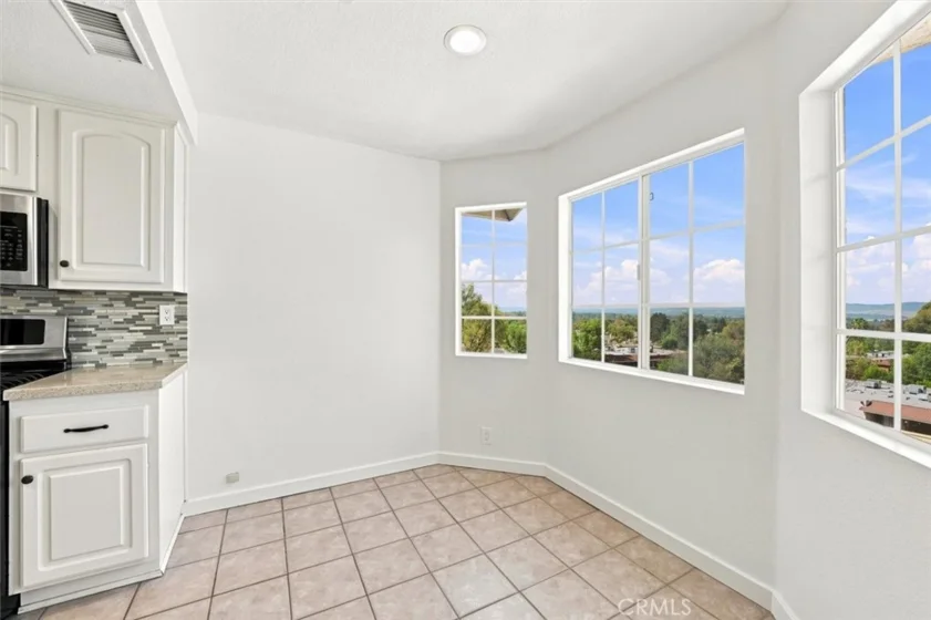 21051 Jenner #85 photo 12
