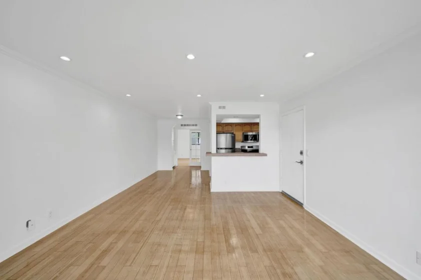 7307 Haskell Avenue #4 photo 17
