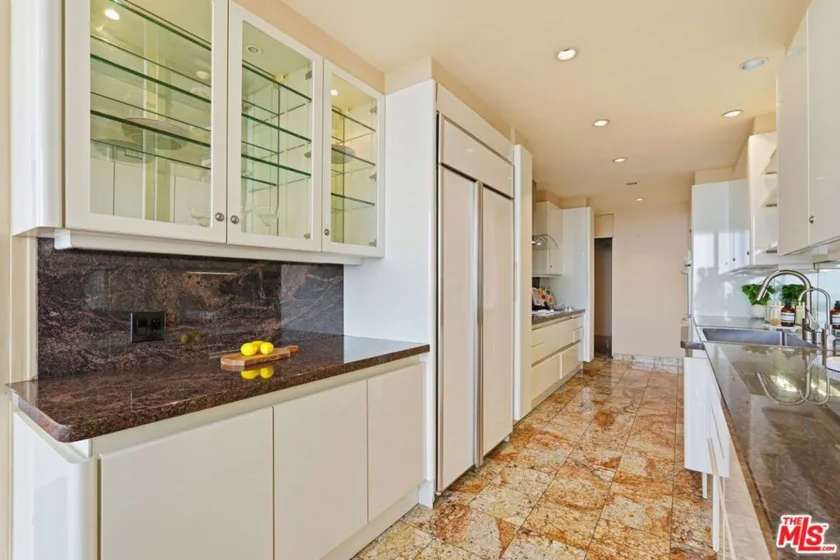 1333 S Beverly Glen Boulevard #902 photo 23