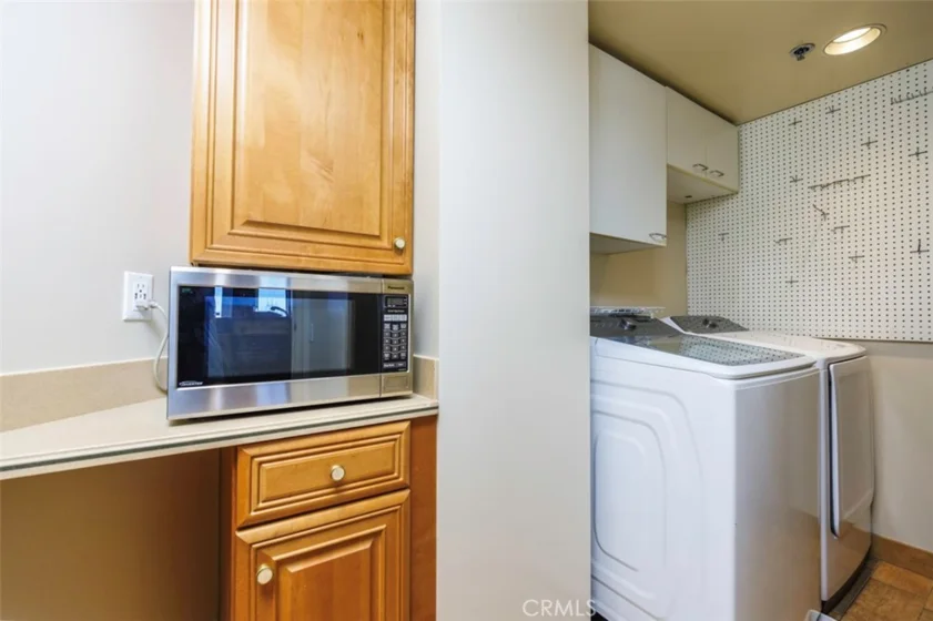 525 E Seaside Way #807 photo 11