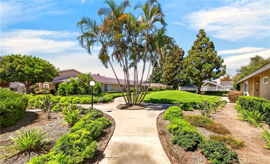 12114 Stonegate Lane photo 38