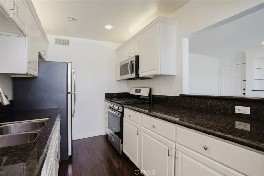 21529 Saticoy Street #217 photo 16