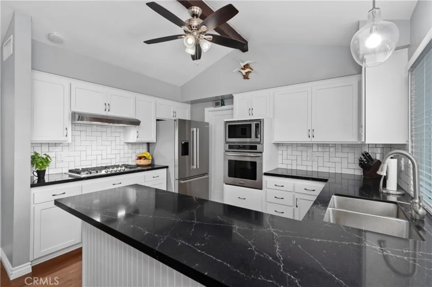 33031 Driftwood Court photo 1