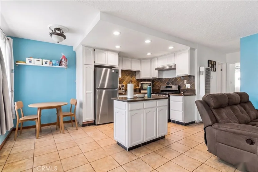3325 Santa Fe Avenue #110 photo 1