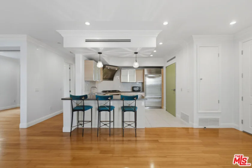 8121 Norton Avenue #201 photo 75