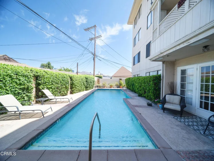 1260 S Beverly Glen Boulevard #104 photo 16
