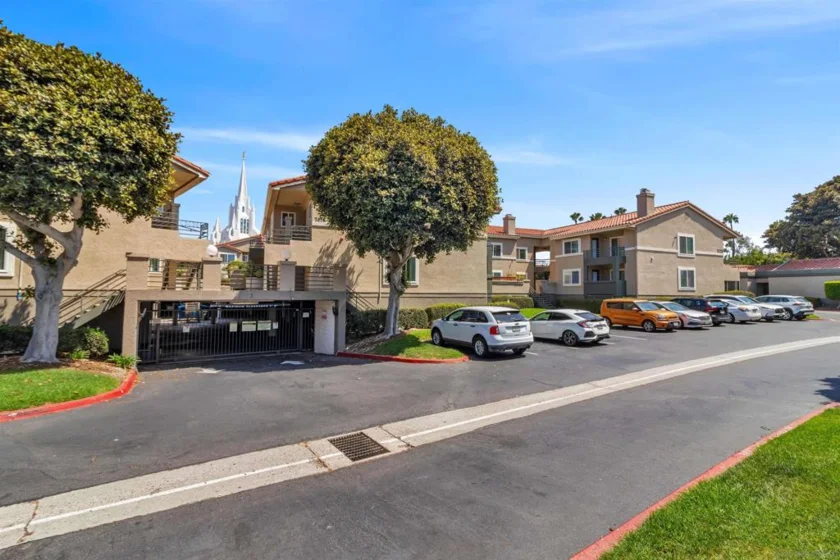 7425 Charmant Drive #2901 photo 21