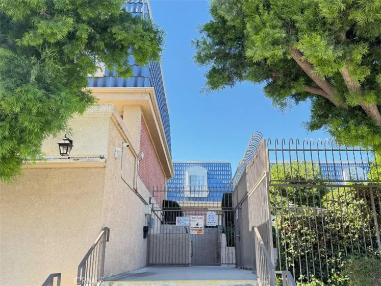 12641 8th Street photo 1