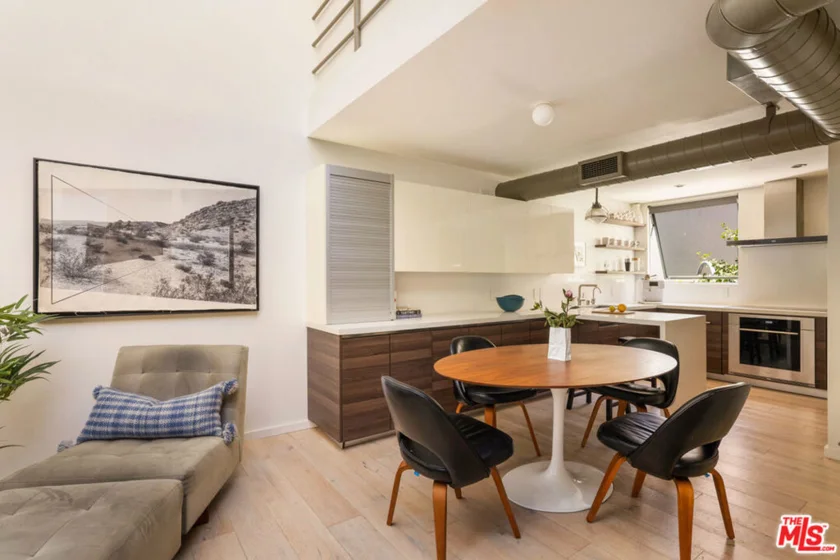 2433 28th Street #B photo 10